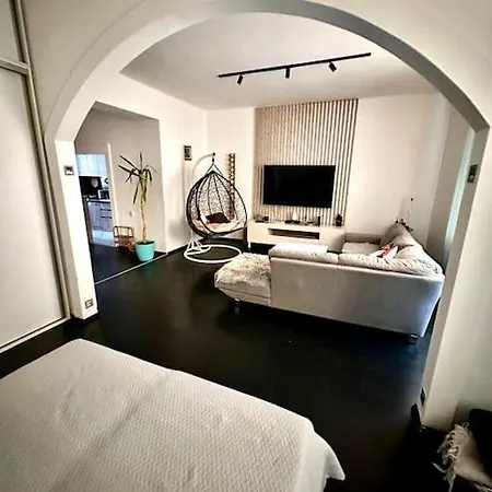 New - Veni - Modern Downtown Apartment Sarajevo